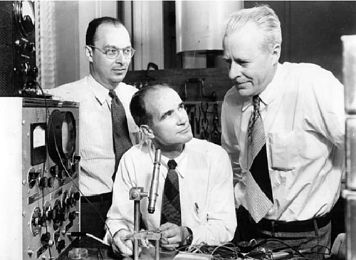 6. Các thiên tài là nam giới luôn thích thử sức với những thí nghiệm và nghiên cứu đầy rủi ro. Điều này được cho là có liên quan đến testosterone.