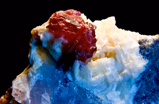 Cần thêm nhiều nghiên cứu để đánh giá tổng thể tác động của ô nhiễm thủy ngân lên cộng đồng người Maya cổ đại, nhưng các nhà khoa học tin rằng nó đã ảnh hưởng không ít đến các thay đổi văn hóa - xã hội cũng như sự suy vong của đế chế hùng mạnh này.