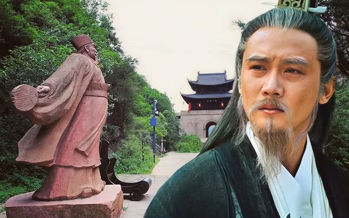 Lưu Bá Ôn được cho là đã dựa vào một số manh mối trong sử sách và âm dương ngũ hành mà mình học được để tìm ra nơi chôn cất Gia Cát Lượng. Thế nhưng khi tự mình đi vào ngôi mộ này, ông ấy chỉ nhìn thấy một dòng chữ: "Chỉ có Bá Ôn ở đây".