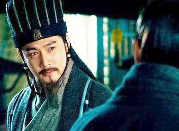 Từ năm 228 đến 234, Gia Cát Lượng đã 6 lần dốc binh phạt Ngụy. Sử sách gọi những cuộc chiến liên miên này là “Lục xuất Kỳ Sơn” (6 lần ra Kỳ Sơn). Mục đích của chiến dịch này là đánh chiếm cố đô Trường An của nhà Tây Hán cũ, làm bàn đạp tiến đánh Lạc Dương, kinh đô của Tào Ngụy.