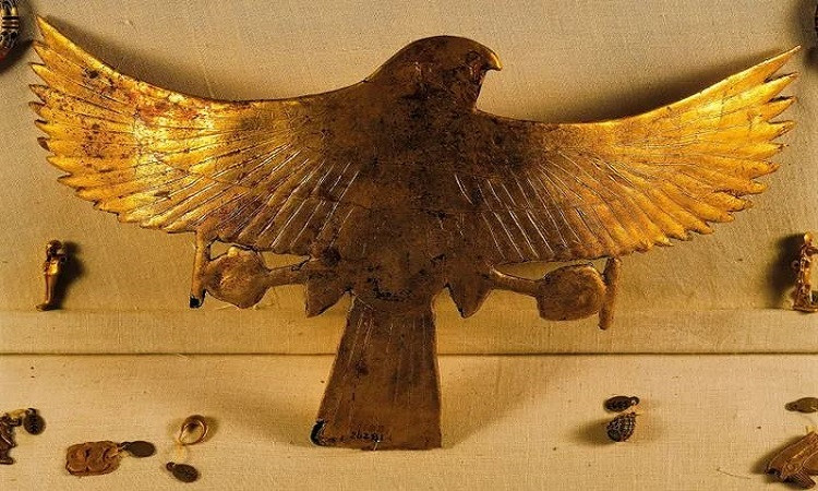 Đối với nhóm khảo cổ, đó là một khoảnh khắc thành công nhưng cuối tuần đó, họ nhận được công điện từ Boston yêu cầu ngừng công việc ở Ai Cập. Ngôi mộ có số hiệu G7000X từ đó bị niêm phong lại.