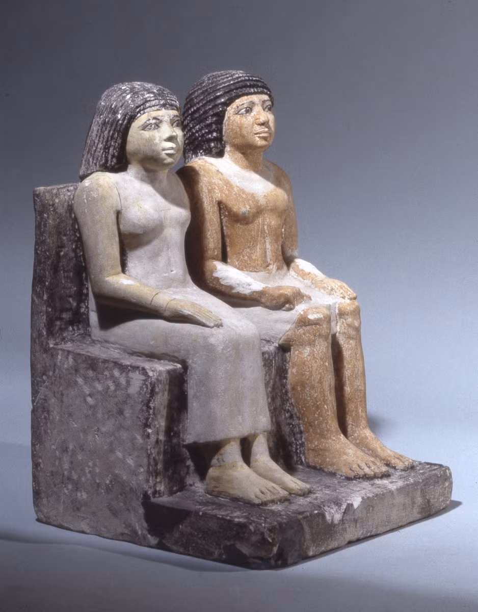 Bà là mẹ của Pharaoh Khufu, vị vua thứ hai của vương triều thứ 4. Ngôi mộ của bà nằm ẩn dưới bóng Đại kim tự tháp của Pharaoh Khufu suốt hơn 4 thiên niên kỷ.