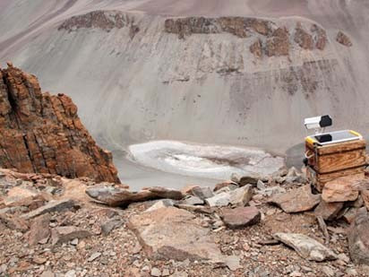 Theo kết quả nghiên cứu, hồ Don Juan là hồ nước mặn nhất thế giới với độ mặn vượt quá mức của đại dương (vượt quá 3,5%). Hồ Don Juan có độ mặn lên tới 47,4%, gần như gấp 1,5 lần so với Biển Chết và 13,5 lần so với đại dương. Do đó, dù nằm ở một trong những khu vực lạnh nhất ở Nam Cực, nó vẫn không bao giờ đóng băng.