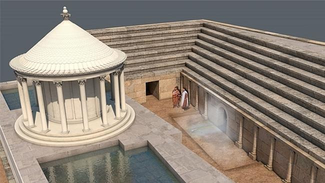 Strabo, một sử gia Hy Lạp cổ đại, đã ghé thăm cánh cổng địa ngục ở Hierapolis cách đây 2.000 năm, ghi chép lại rằng thầy tu có thể đưa đầu vào trong cánh cổng mà không bị ảnh hưởng. Theo Pfanz, thầy tu có ý thức về môi trường hóa học tại địa phương và thận trọng tránh tiếp xúc quá gần với cánh cổng vào các thời điểm khác ngoài buổi trưa, khi đền thờ tương đối an toàn.