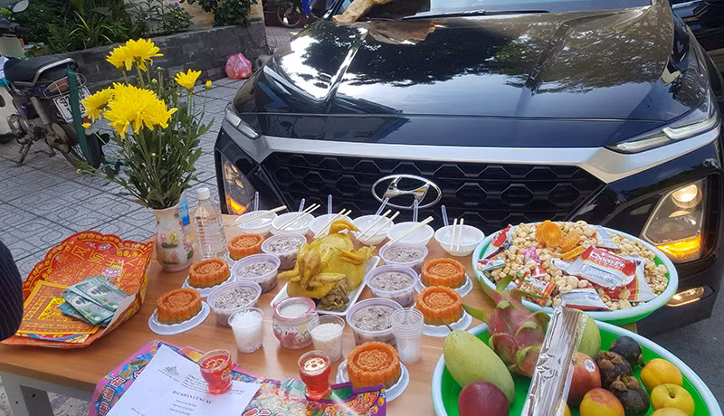 3. Dù có kinh doanh hay không kinh doanh thì cũng nên cúng xe ô tô trong tháng này.