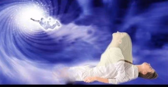 Bằng chứng khoa học đáng ngạc nhiên nhất về linh hồn xuất phát từ lĩnh vực cơ học lượng tử, hay nói cụ thể hơn là từ nghiên cứu về các hiện tượng hạ nguyên tử tạo ra ý thức.