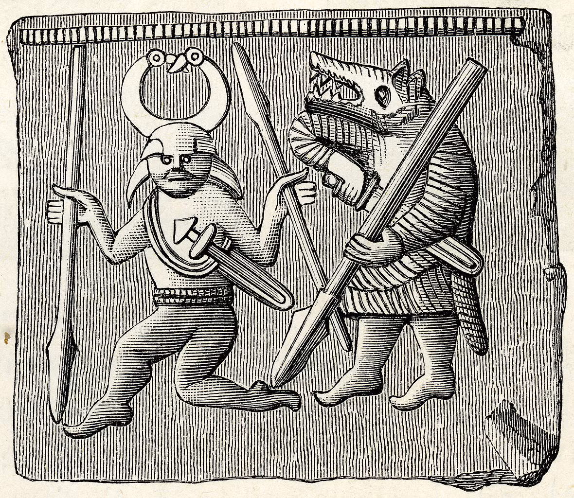 Hai chiếc mũ bảo hiểm bằng đồng được trang trí với những chiếc sừng cong trông giống như bò tót có thể đã khơi nguồn cho ý tưởng vào hơn 1.500 năm sau, người Viking cũng đã đội những chiếc mũ bảo hiểm có sừng ở trên.