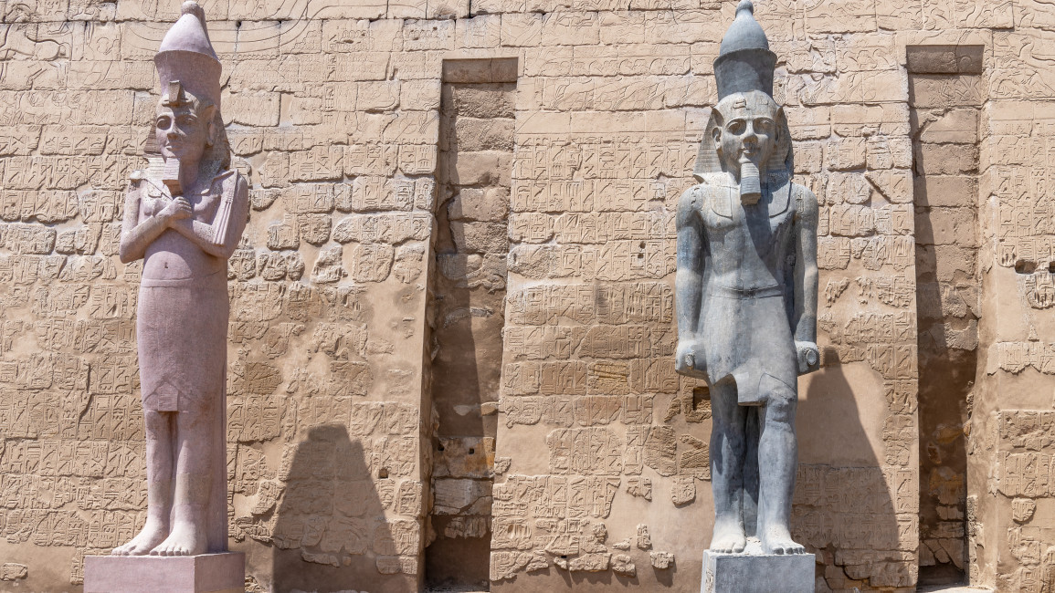 Những phát hiện đáng kinh ngạc này là một phần quan trọng trong nỗ lực hồi sinh ngành du lịch quan trọng của Ai Cập. Nước này cũng có kế hoạch mở cửa "bảo tàng khảo cổ lớn nhất thế giới" dưới chân các kim tự tháp trong năm nay.