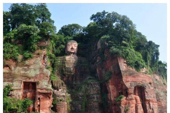 Khi ông trở lại Lạc Sơn, các quan to tham lam của Lạc Sơn muốn buộc Haitong giao nộp ngân quỹ. Vì vậy, ông đã nghĩ ra cách giấu số tiền quyên góp được ở một nơi nào đó. Theo dân gian, số tiền này được cất giấu bên trong Lạc Sơn Đại Phật, nhưng không ai biết nó ở đâu.