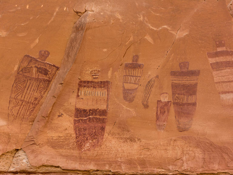 "Những hình ảnh chụp được quá mờ nhạt!", Alvarez chia sẻ. Nhóm nghiên cứu sau đó đã phải sử dụng phép đo quang 3D công nghệ cao, cho phép đọc thay đổi theo phút của ánh sáng giữa hai hình ảnh chụp cách nhau vài inch để vẽ các mô hình 3D chính xác của đối tượng.