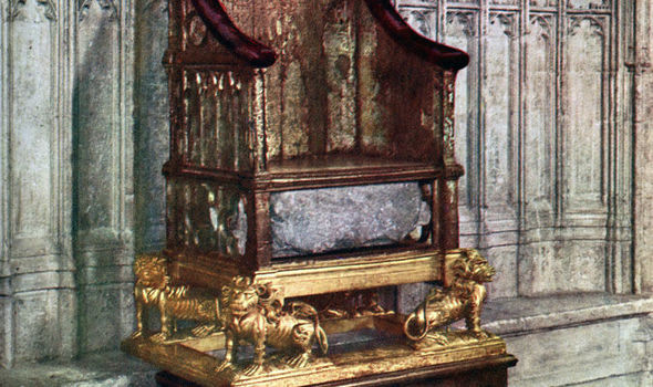 "Sự sẵn có của mô hình cho phép tất cả chúng ta xem xét một số bằng chứng. Từ đó, chúng ta có thể tìm kiếm cách thức mà viên đá đã bị biến đổi theo thời gian bởi các hoạt động để lại dấu vết của chúng," Foster nói.