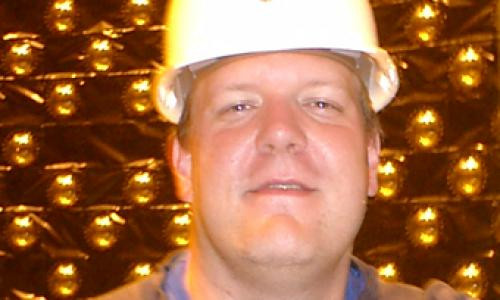 “Với sức mạnh của máy dò mới và vị trí đắc địa của nó tại CERN, chúng tôi hy vọng có thể ghi lại hơn 10.000 tương tác neutrino trong lần chạy tiếp theo của LHC, bắt đầu vào năm 2022,” David Casper, đồng lãnh đạo của FASER và là phó giáo sư vật lý và thiên văn tại UCI cho biết. “Chúng tôi sẽ phát hiện ra các hạt neutrino có mức năng lượng lớn nhất từng được sinh ra từ một nguồn do con người tạo nên.” 