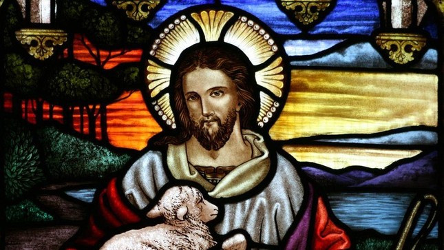 Các ghi chép cổ xưa cho thấy rằng, những người theo đạo Thiên Chúa ban đầu không thể thống nhất về ngày sinh của Chúa Giê-su và thậm chí ngày nay nhiều người theo đạo Thiên Chúa kỷ niệm sinh nhật của Chúa Giê-su là vào ngày 6 hoặc ngày 7 tháng 1. Cuối cùng, ngày sinh của Chúa Giê-su vẫn là một ẩn số.