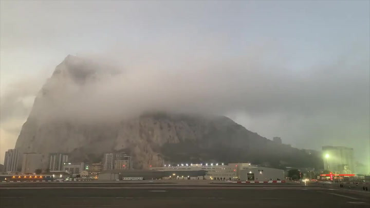 Không có dữ liệu về độ hiếm hoi của mây Levanter ở Gibraltar hay thời điểm đám mây dễ hình thành nhất, nhưng gió Levant thổi mạnh nhất từ tháng 6 đến tháng 10, theo Hiệp hội Khí tượng học Hoàng gia tại Anh.