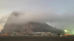 Mây Levanter cũng có thể tạo ra điều kiện khí hậu trái ngược ở hai sườn núi Gibraltar.