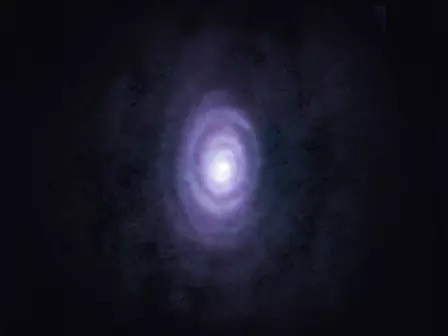 Sao V Hydrae là một trong những vật thể như vậy. Nó nằm cách Trái Đất khoảng 1.300 năm ánh sáng và đang bước vào giai đoạn tiến hóa cuối cùng trước khi sụp đổ thành sao lùn trắng. Trong giai đoạn này, các ngôi sao hút sạch vật chất từ lõi của chúng và phun vào không gian xung quanh.