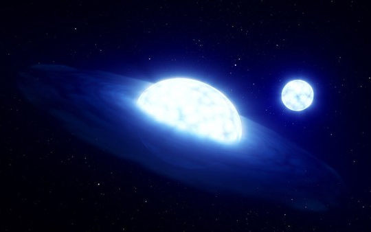 Ở trung tâm của tinh vân này là một cặp nhị phân, bao gồm một sao lùn trắng và một sao khổng lồ đỏ.