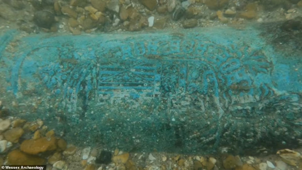 Dù các nhà khoa học từng xác định được vị trí của một số xác tàu đắm từ thời đồ Đồng nhờ hàng hóa còn sót lại, nhưng phần thân gỗ của chúng đã bị phá hủy và biến mất từ lâu.