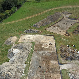 "Khảo sát địa vật lý vẫn còn nhiều điều khác chưa tiết lộ về cảnh quan Stonehenge, chúng tôi cần phải kiểm tra thực địa tất cả các điểm bất thường thú vị trước khi đưa ra giải thích về chúng." Timothy Darvill nói.