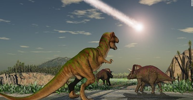 Christopher Junium, thuộc Khoa Trái đất và Khoa học Môi trường tại Đại học Syracuse, cho biết: "Tác động ban đầu của vụ va chạm là do bụi đá, bồ hóng và cháy rừng gây ra, nhưng các sol khí lưu huỳnh đã kéo dài khoảng thời gian mà sinh vật phải chịu đựng lên rất nhiều."