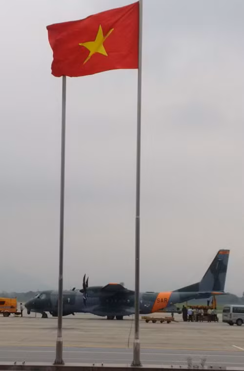 "Sat thu san ngam" C-295MPA toi Ha Noi, Viet Nam co mua?