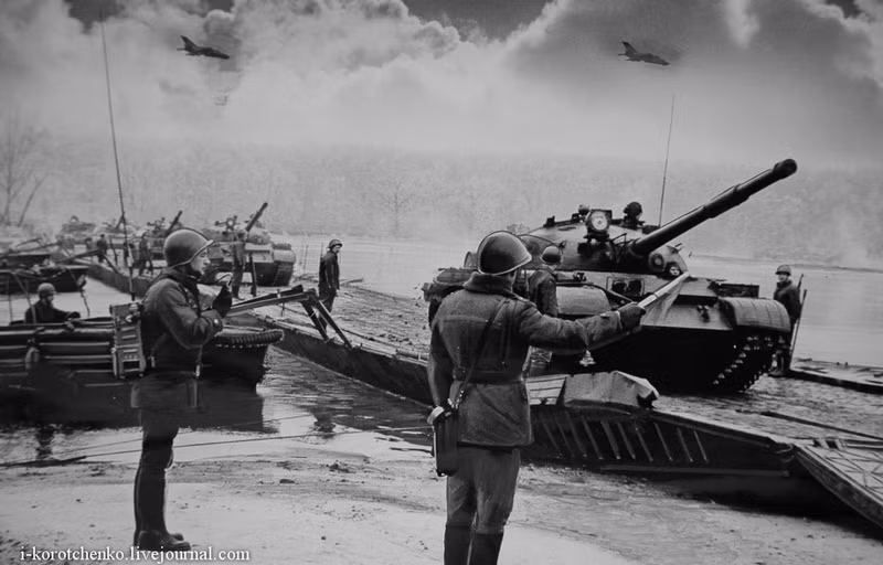 Xe tăng T-62 vượt sông bằng cầu phao. Nguồn ảnh: i-korotchenko.livejournal