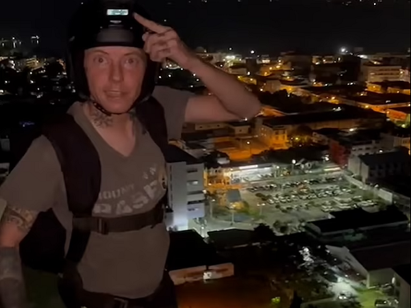 Lén lên tầng 29 nhảy dù, vận động viên chết thảm vì... Len len tang 29 nhay du, van dong vien chet tham vi...