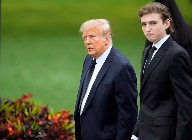 Cau ut dien trai nha ong Trump lai “gay bao” khi lo dien-Hinh-7