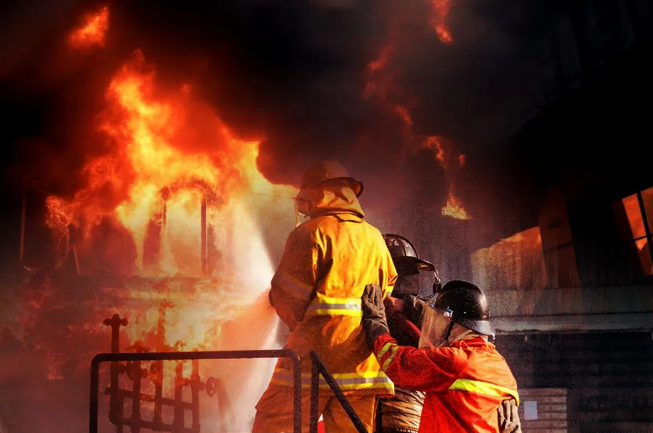 Chay ky tuc xa o Trung Quoc, 13 nguoi thiet mang