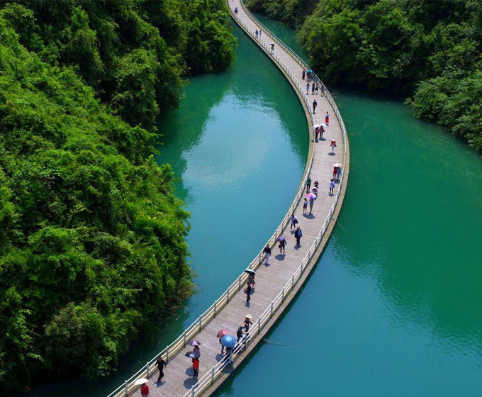 Cây cầu bắt đầu mở cửa cho công chúng từ ngày 1/5/2016.