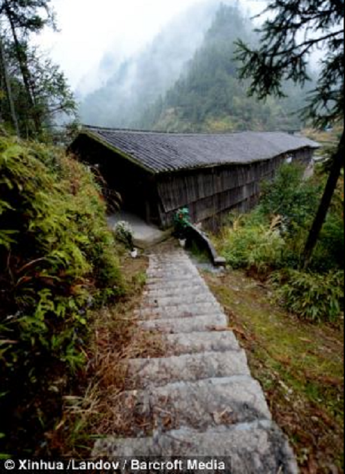 Những cây cầu, bao gồm cả cầu Yangmeizhou trong ảnh, đã được xếp vào danh sách những di tích văn hóa quan trọng.