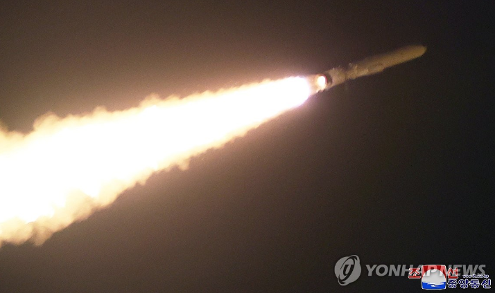 Triều Tiên liên tục thử vũ khí mới Trieu Tien lien tuc thu vu khi moi