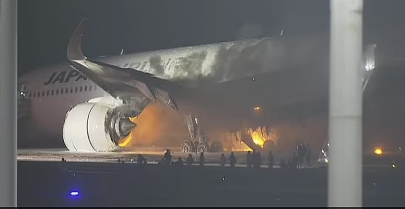 Lực lượng bảo vệ bờ biển Nhật Bản cho biết chiếc máy bay của họ liên quan đến vụ va chạm này đang trên đường tới sân bay Niigata để cứu trợ cho người dân ở bán đảo Noto, nơi vừa hứng chịu động đất hôm 1/1.