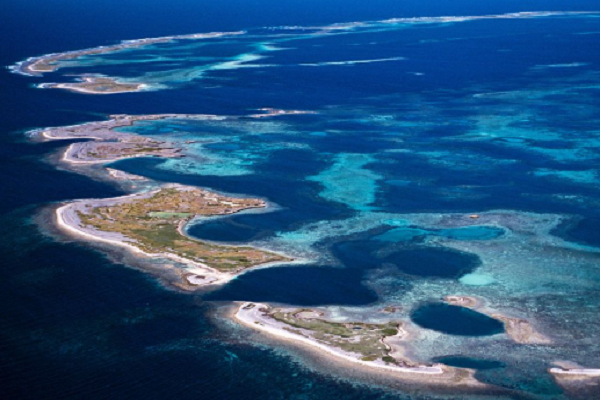 11. Quần đảo Alrolhos, Tây Úc: Ngoài khơi Tây Úc, Quần đảo Alrolhos là nơi sinh sống của khoảng 140 loài động thực vật.