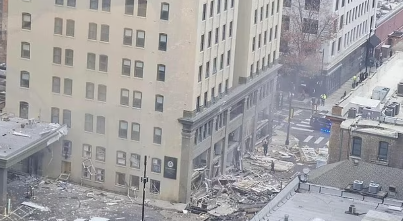 Cảnh tan hoang sau vụ nổ tại khách sạn Mỹ nhiều người bị thương - Hình 2 Canh tan hoang sau vu no tai khach san My nhieu nguoi bi thuong-Hinh-2