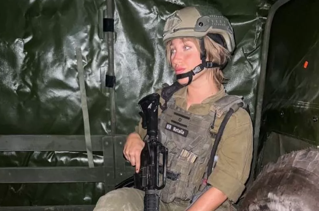 Không giống như nhiều quốc gia khác, phụ nữ Israel nhập ngũ để thực hiện nghĩa vụ quân sự bắt buộc trong khoảng hai năm. Ảnh: DS/X.