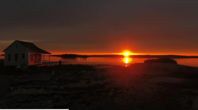 Ngôi nhà này thích hợp cho những người muốn "trốn chạy" khỏi cuộc sống hối hả. Ảnh: NYP.