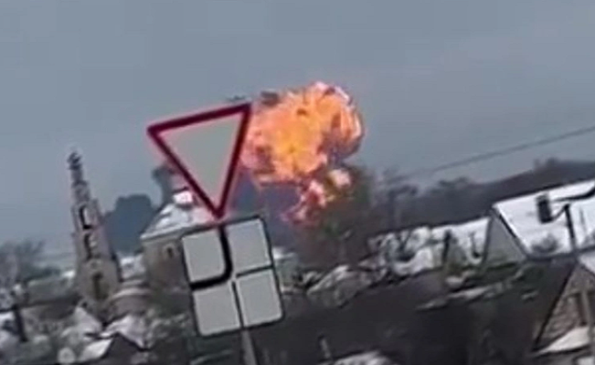 Nga cao buoc Ukraine ban roi may bay khien 74 nguoi thiet mang