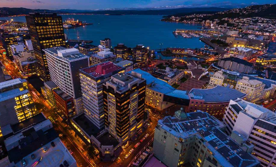 9. New Zealand: New Zealand là một quốc gia có nền dân chủ ổn định và không có lịch sử xung đột chiến tranh đẫm máu. Chính sách đối ngoại thân thiện giúp quốc gia này giành được vị trí thứ tư trong Chỉ số Hòa bình Toàn cầu. Ảnh: britannica.com.