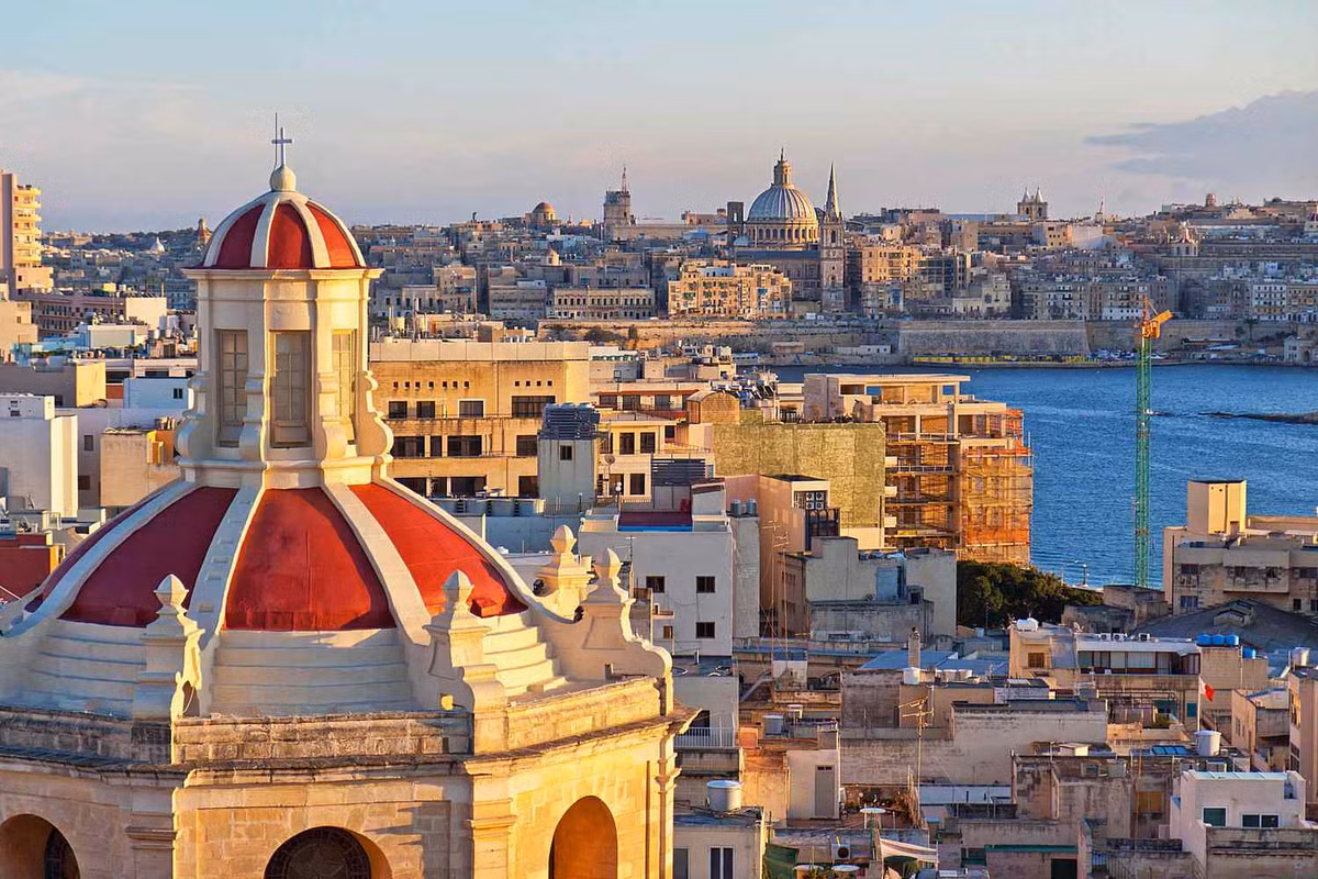 4. Malta: Là một quốc đảo nhỏ ở Địa Trung Hải. Với đặc điểm địa hình, quốc gia này khó bị xâm chiếm, bởi việc tấn công bằng đường bộ hay đường biển đều vô cùng tốn kém và khó khăn. Ảnh: TC.
