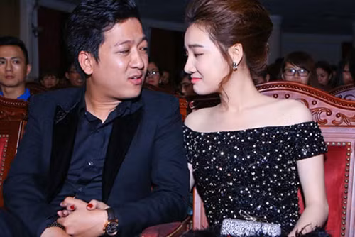 Kiểu thời trang ton-sur-ton của Nhã Phương và Trường Giang luôn được fan hâm mộ.