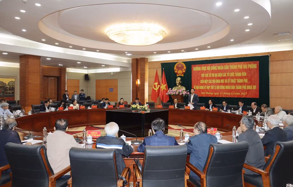 Tiep xuc cu tri Lien hiep cac Hoi Khoa hoc va Ky thuat Hai Phong