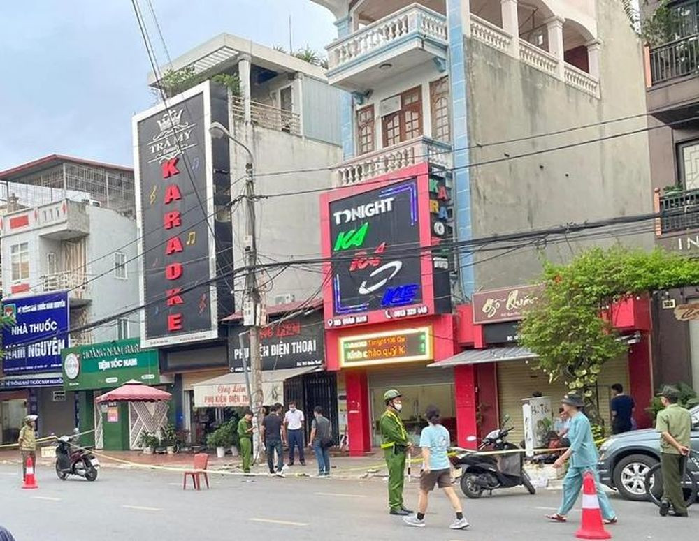 Hai Phong: Xo xat trong quan karaoke, 3 nguoi thuong vong