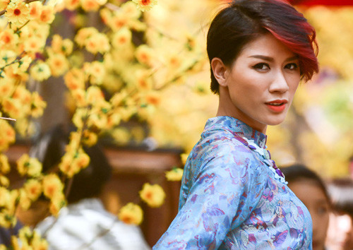 Sau hơn một tháng xảy ra vụ việc, ngày 5/5, Công an quận Hoàn Kiếm, Hà Nội đã bị khởi tố người mẫu Trang Trần để điều tra về hành vi Chống người thi hành công vụ. Tuy nhiên, người mẫu được cho tại ngoại vì đang mang thai.