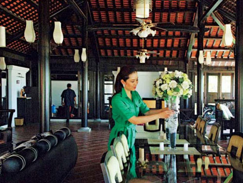 Không gian nội thất rộng rãi liên thông phòng khách - phòng ăn - bếp - khu thư giãn.