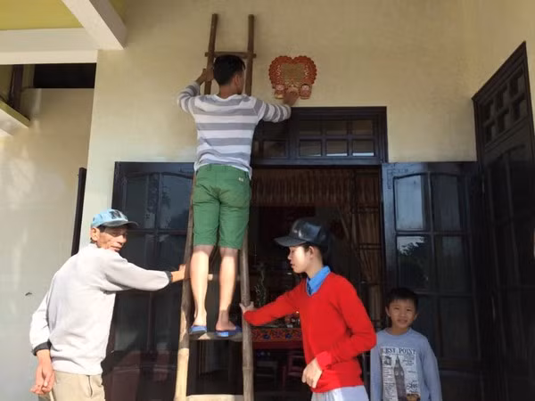 Căn nhà nhỏ ấm cúng, mộc mạc như rất nhiều ngôi nhà khác tại vùng quê Quảng Bình.