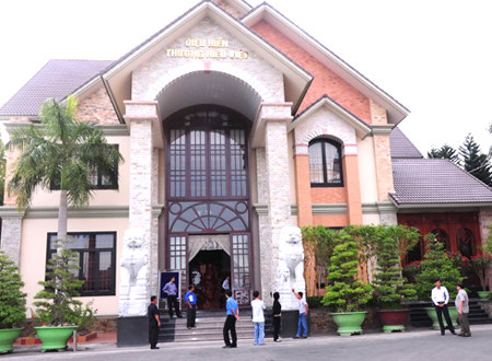 Năm 2013, dưới sự lèo lái của chồng nữ đại gia - doanh nhân Trần Văn Trí, công ty Bianfishco hoạt động ổn định trở lại. Ông Trần Văn Trí đã xin từ nhiệm chức thành viên HĐQT Bianfishco sau 8 tháng công ty ổn định.