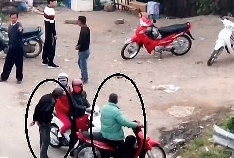 Bat giu bang nhom cuong doat tai san nguoi di duong