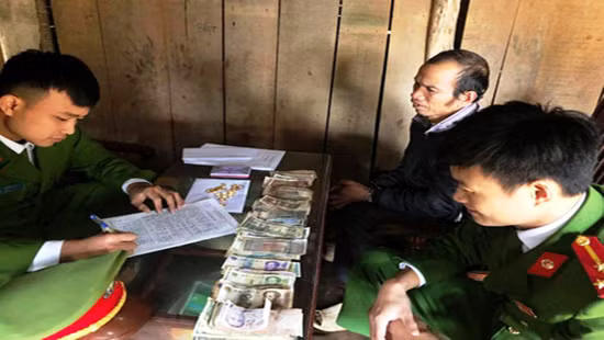 Dot nhap trom gan 100 trieu dong cua cap vo chong moi cuoi