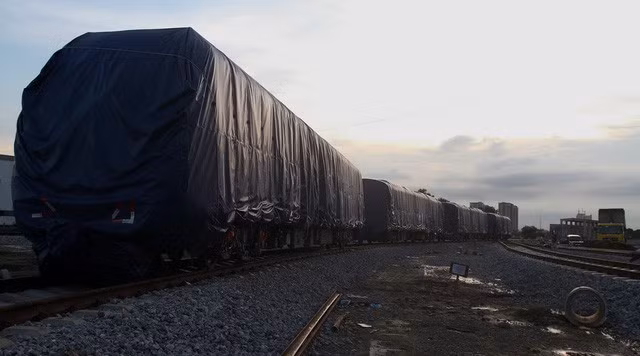 Sau ra soat, moi kilomet duong sat Ha Noi giam 1.000 ti dong